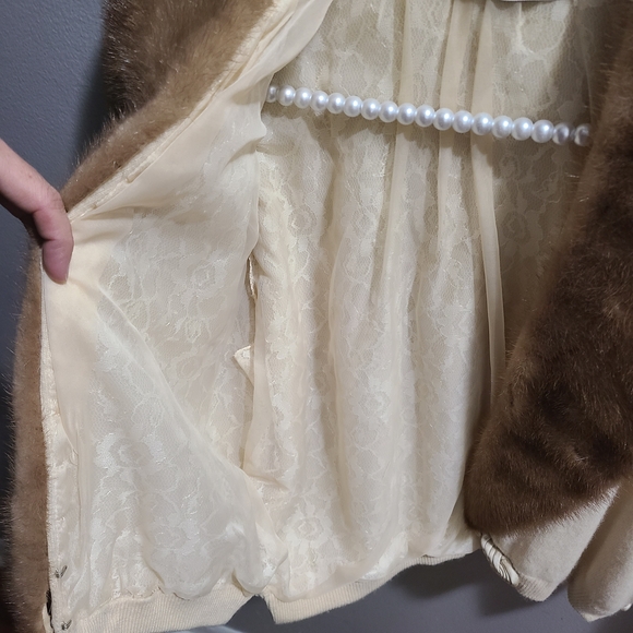 vintage 1950s Dalton cream cashmere cardigan real mink fur collar Lace Lining - Picture 8 of 16